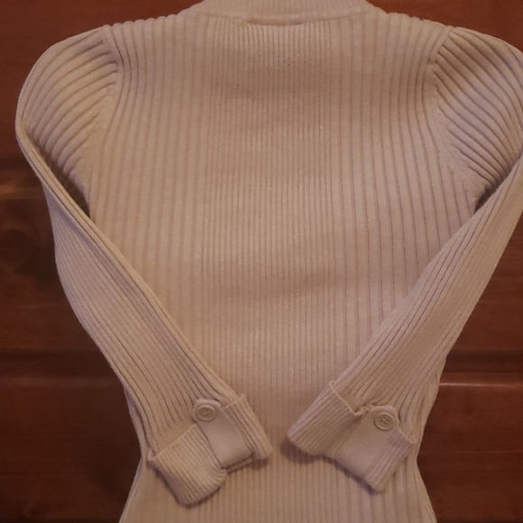 Pink Rose sweater - Picture 5 of 9